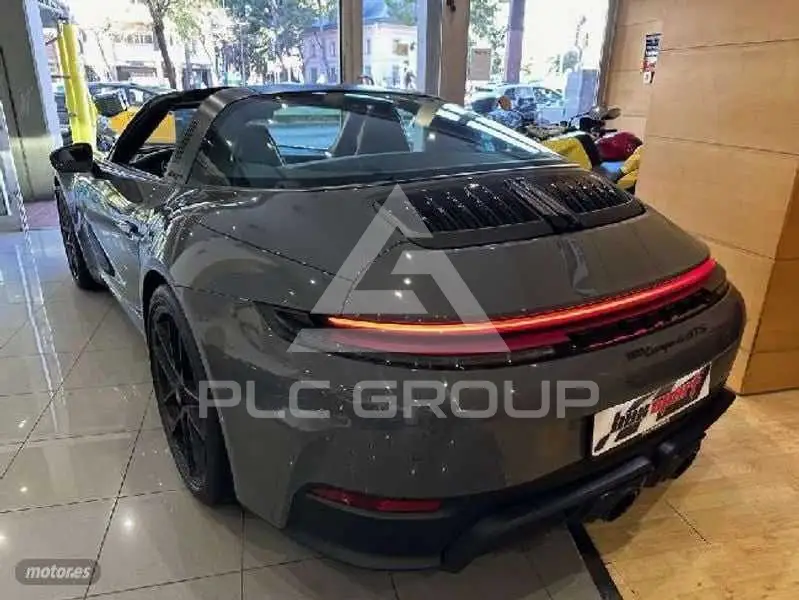 2025 Porsche 911