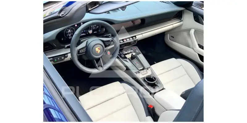 2025 Porsche 911