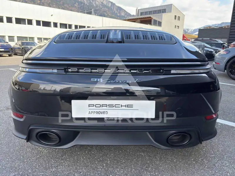 2025 Porsche 911
