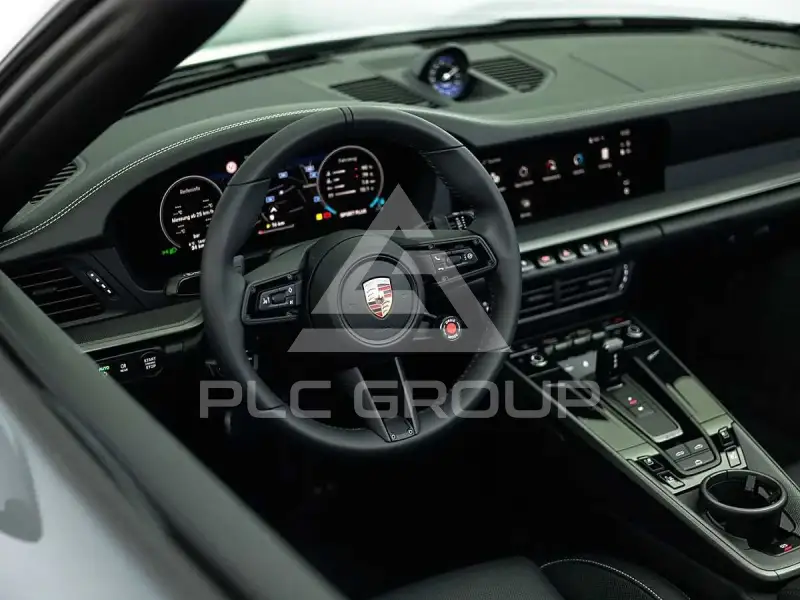 2025 Porsche 911