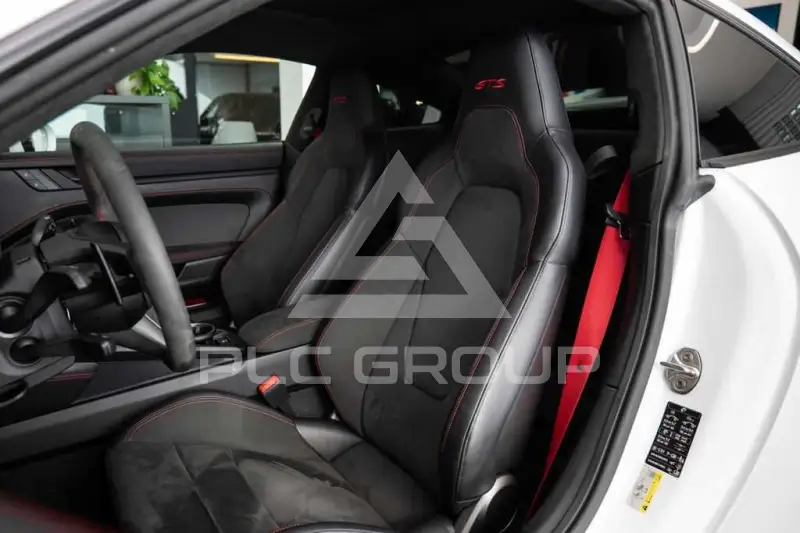 2025 Porsche 911
