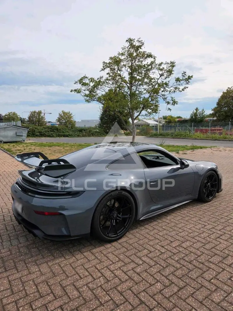 2025 Porsche 911