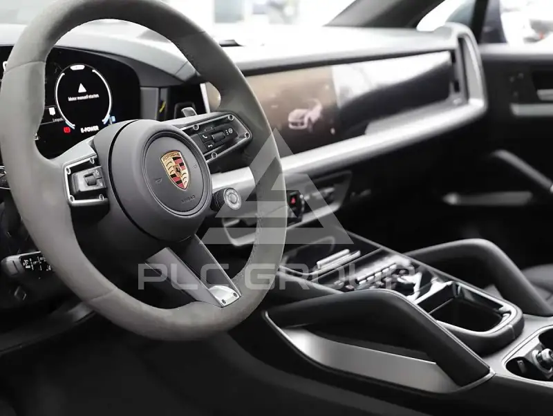 2025 Porsche Cayenne