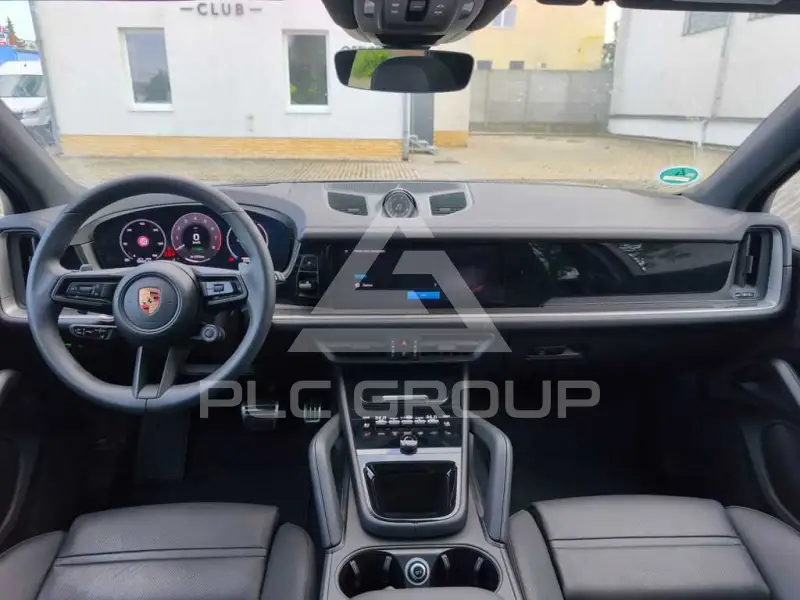 2025 Porsche Cayenne