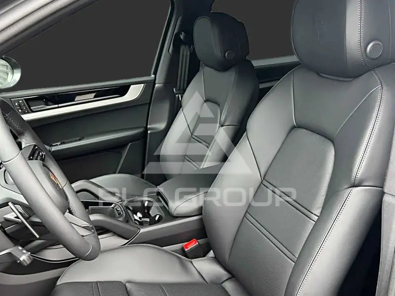 2025 Porsche Cayenne