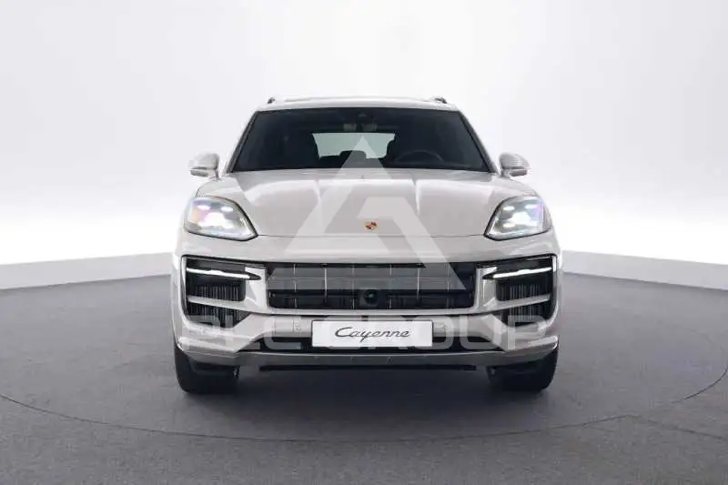 2025 Porsche Cayenne