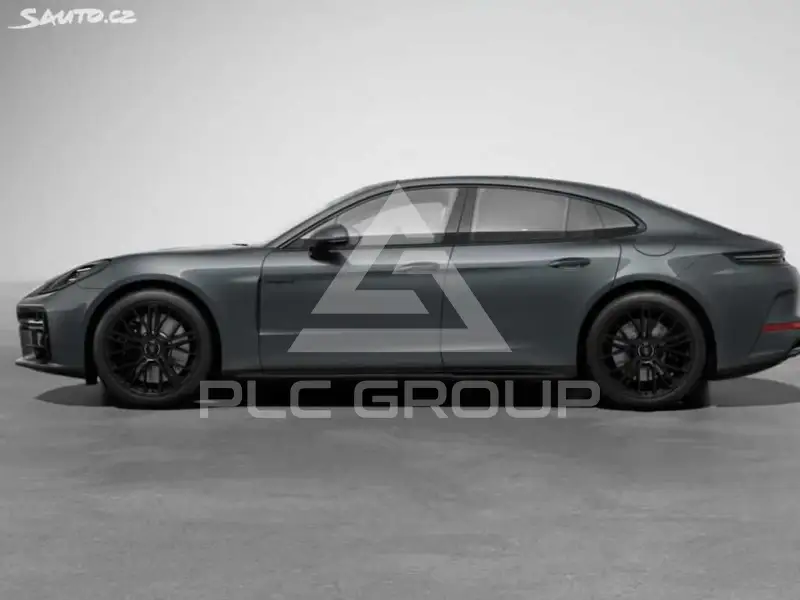 2025 Porsche Panamera