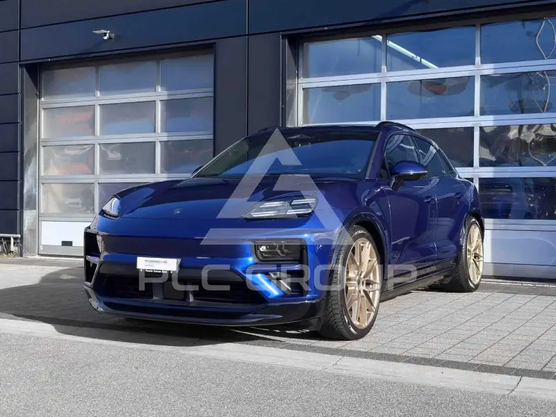 2025 Porsche MACAN