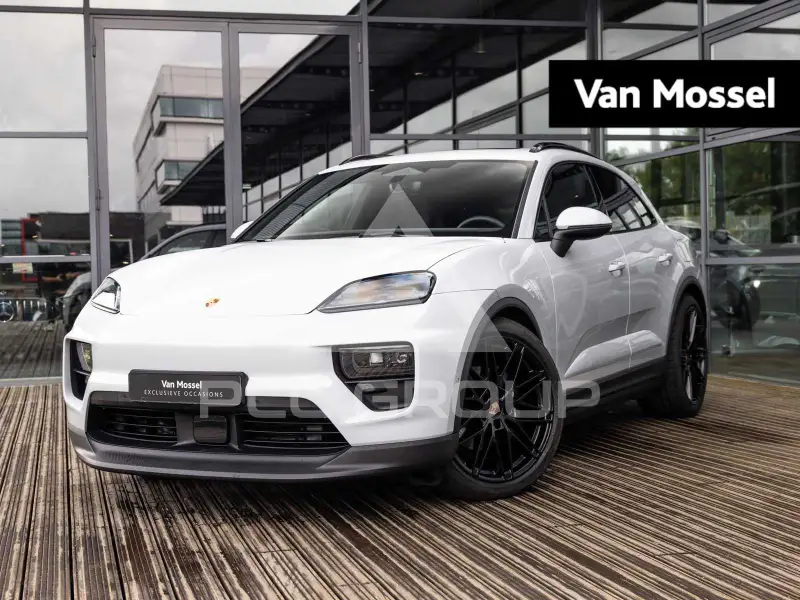 2025 Porsche MACAN