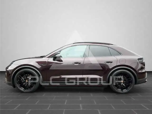 2025 Porsche MACAN