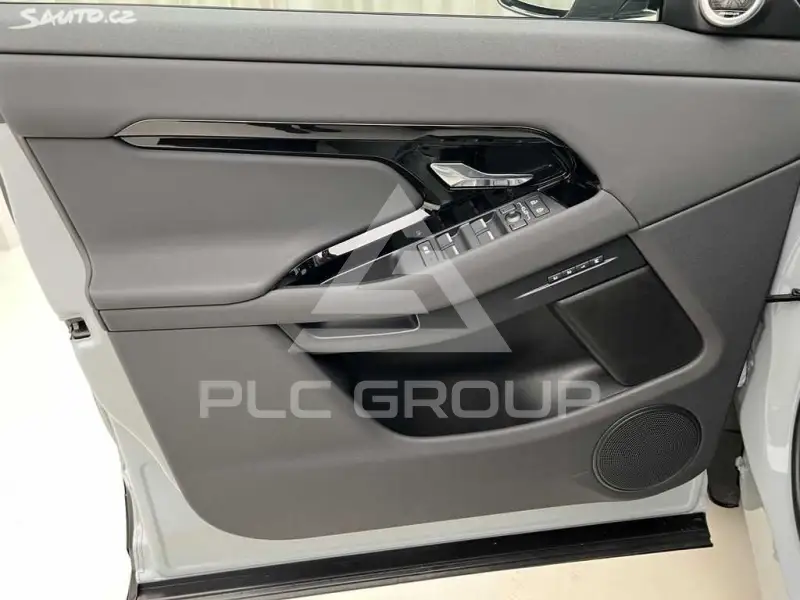 2025 Land Rover Evoque