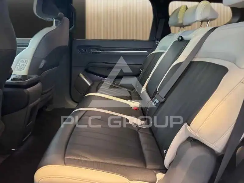 2025 Land Rover Evoque