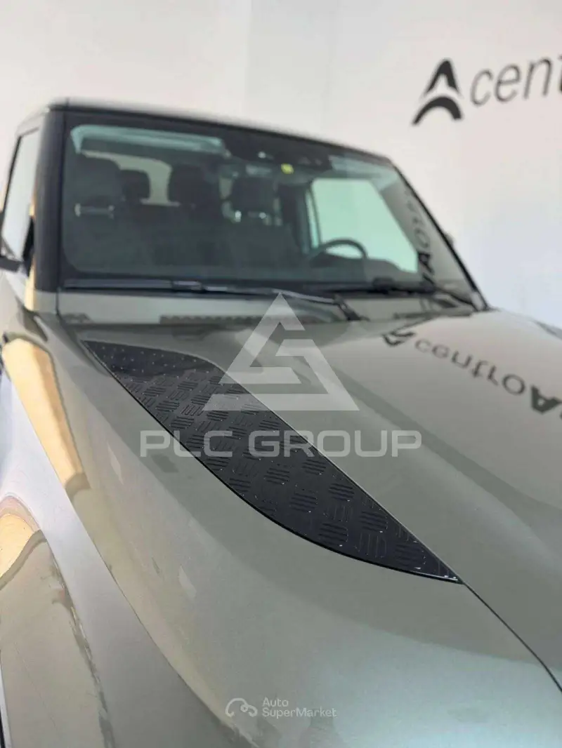 2025 Land Rover DEFENDER