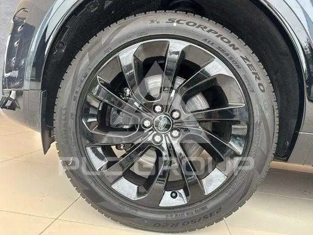 2025 Land Rover Discovery