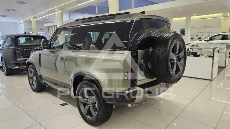 2025 Land Rover DEFENDER