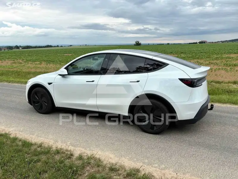 2025 Tesla Model Y