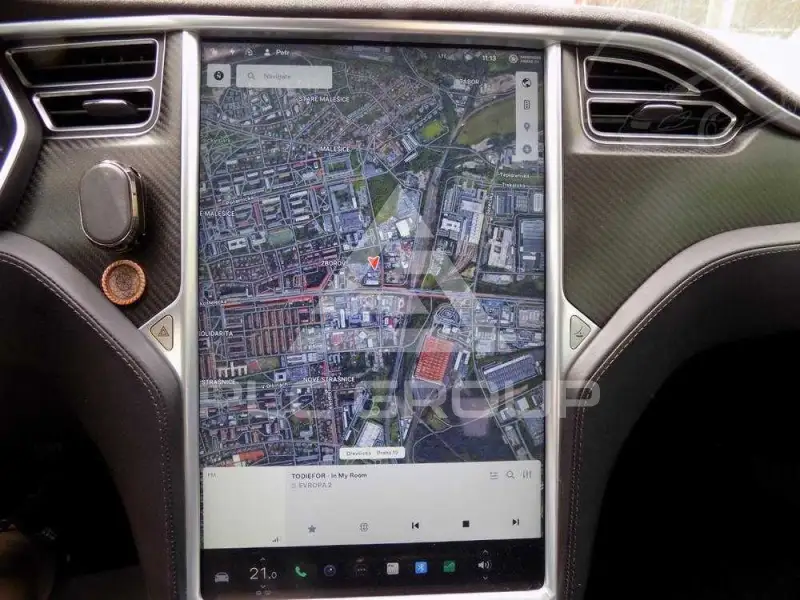 2025 Tesla Model S