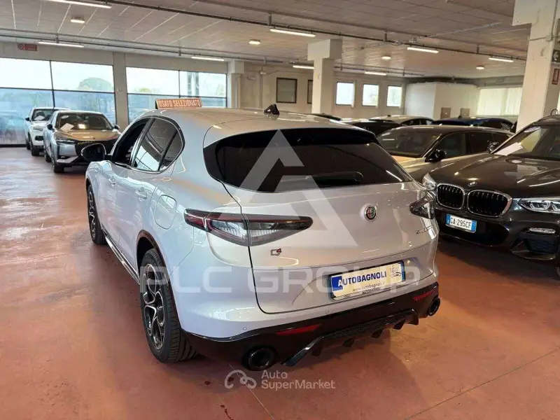 2025 Alfa Romeo Stelvio