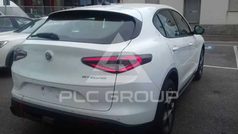 2025 Alfa Romeo Stelvio