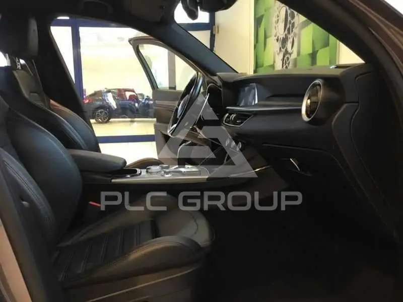 2025 Alfa Romeo Stelvio