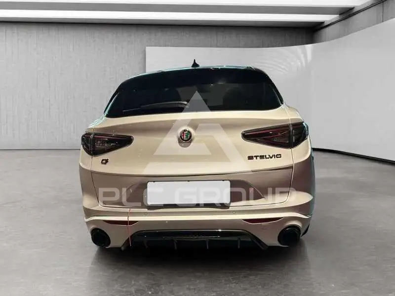 2025 Alfa Romeo Stelvio