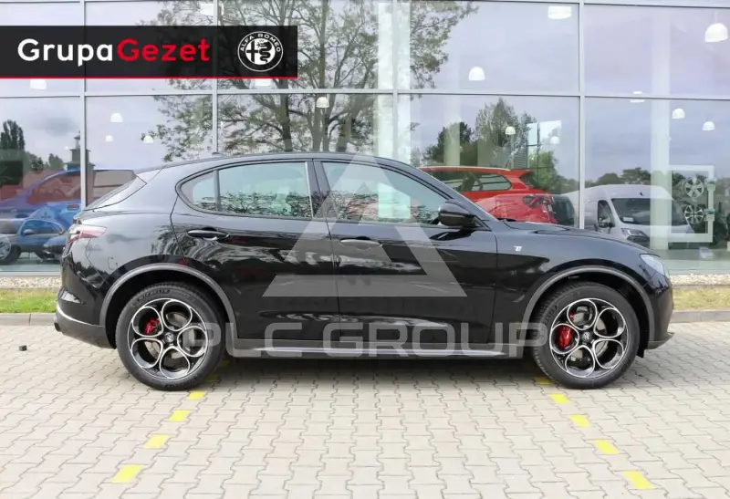 2025 Alfa Romeo Stelvio