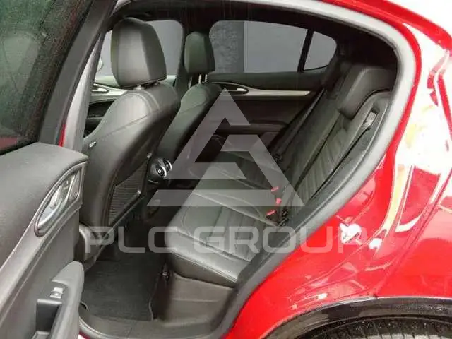 2025 Alfa Romeo Stelvio
