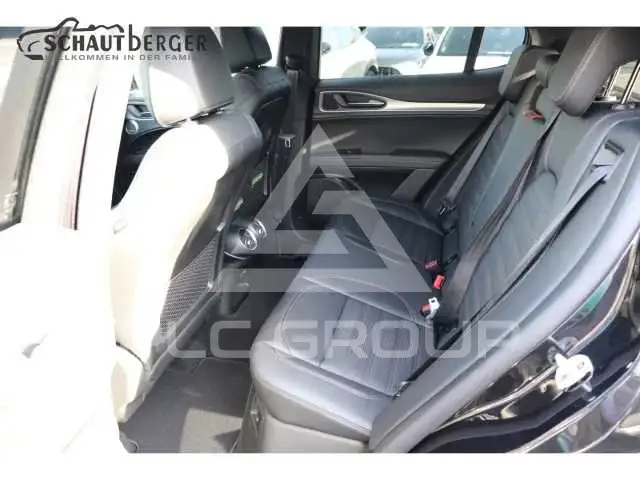2025 Alfa Romeo Stelvio