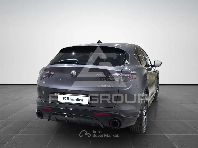2025 Alfa Romeo Stelvio