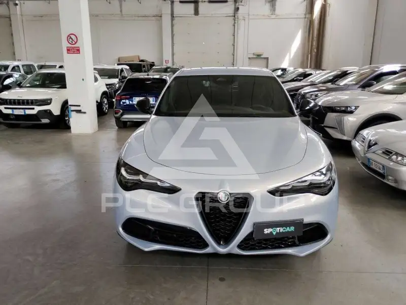 2025 Alfa Romeo Stelvio