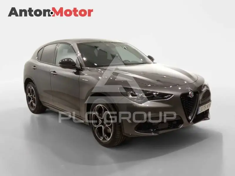 2025 Alfa Romeo Stelvio