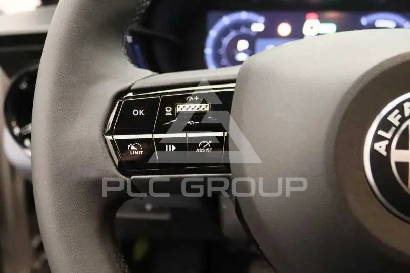 2025 Alfa Romeo Other