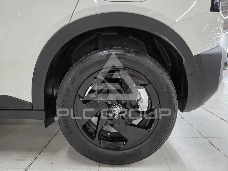 2025 Alfa Romeo Other