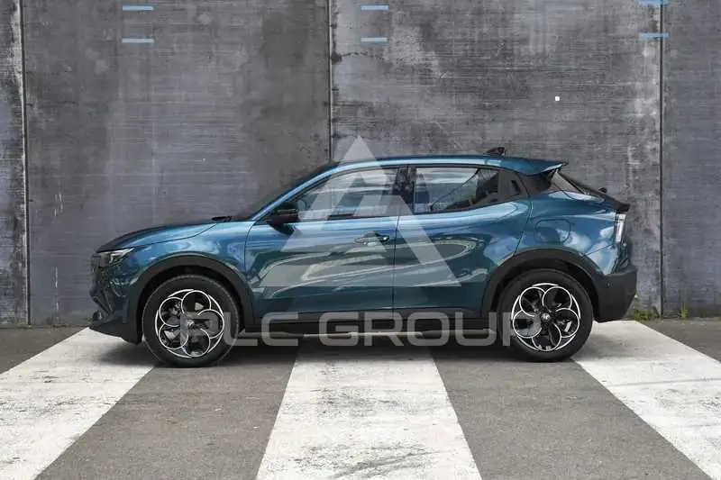 2025 Alfa Romeo Other