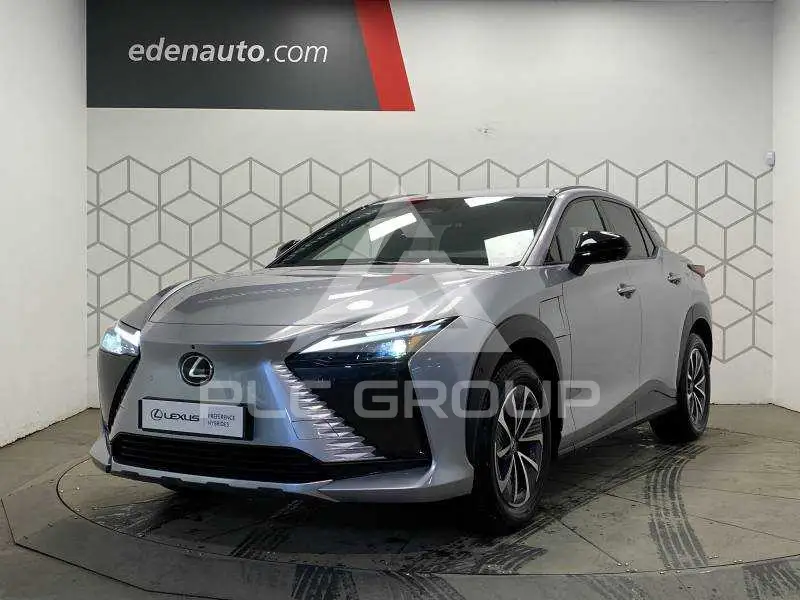 2025 Lexus RZ