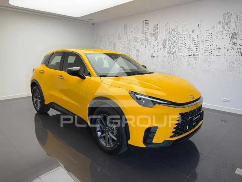 2025 Lexus LBX