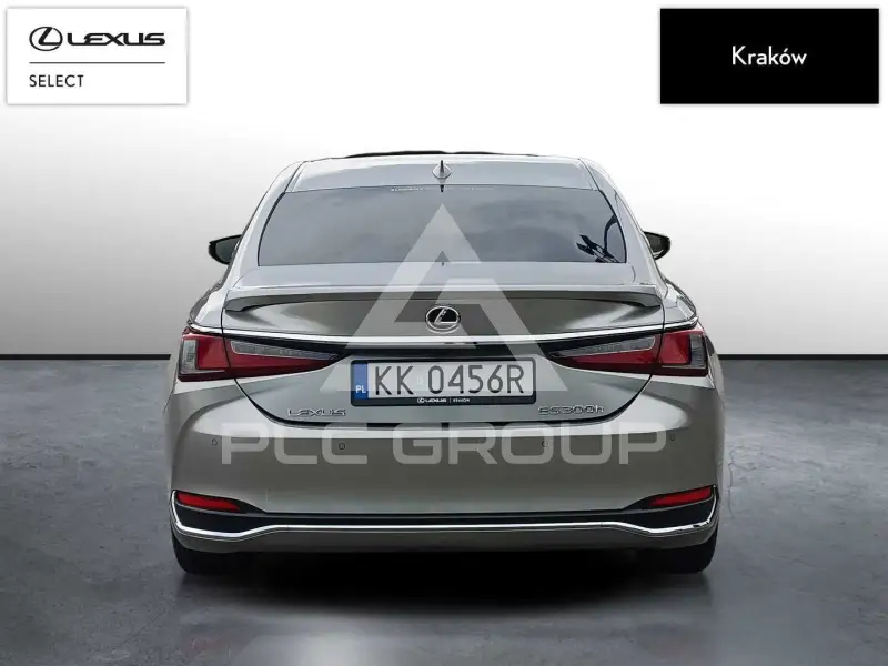 2025 Lexus ES