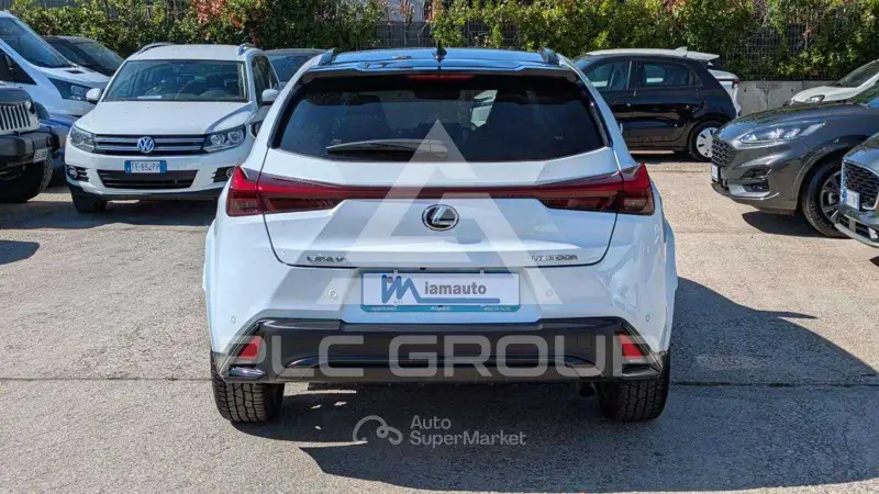 2025 Lexus UX