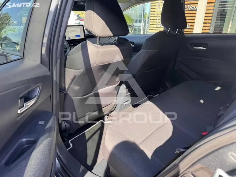 2025 Toyota COROLLA