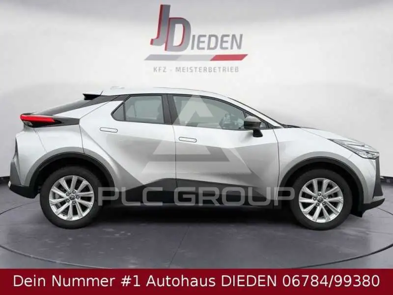 2025 Toyota C-HR