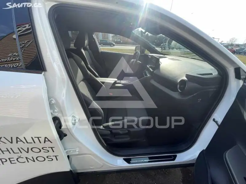 2025 Toyota C-HR