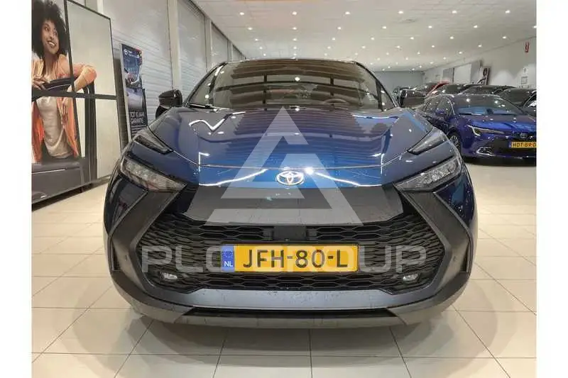 2025 Toyota C-HR