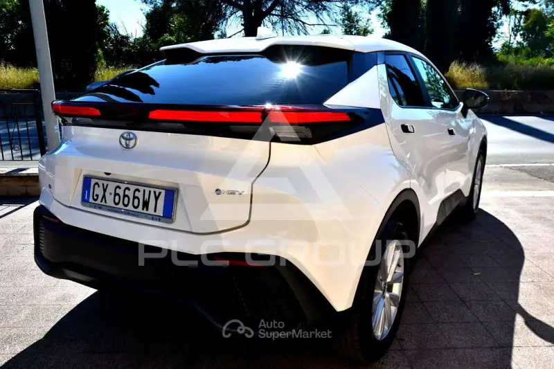 2025 Toyota C-HR
