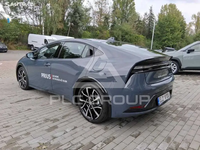 2025 Toyota PRIUS