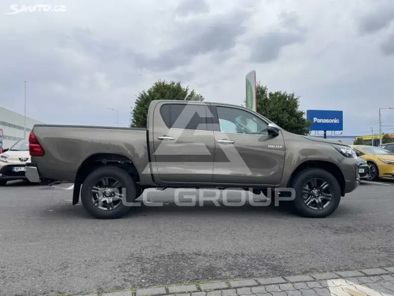 2025 Toyota Hilux