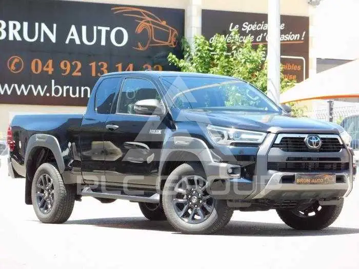 2025 Toyota Hilux