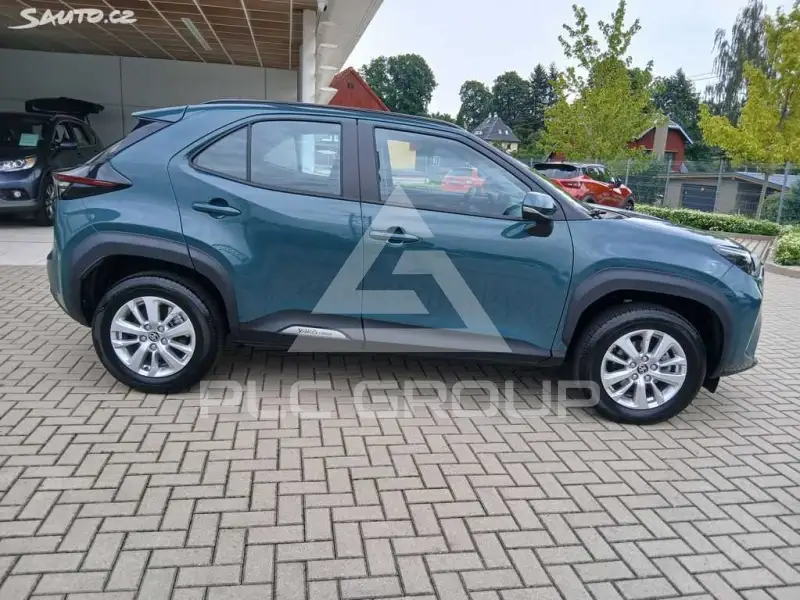 2025 Toyota YARIS
