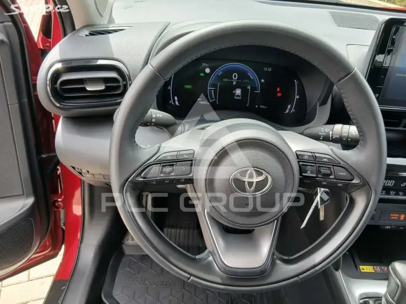 2025 Toyota YARIS