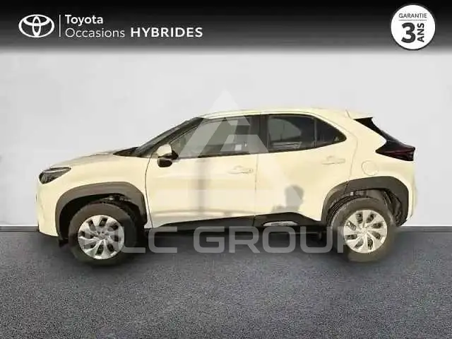 2025 Toyota YARIS