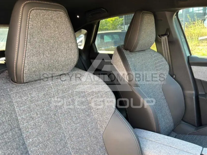 2025 Peugeot 3008